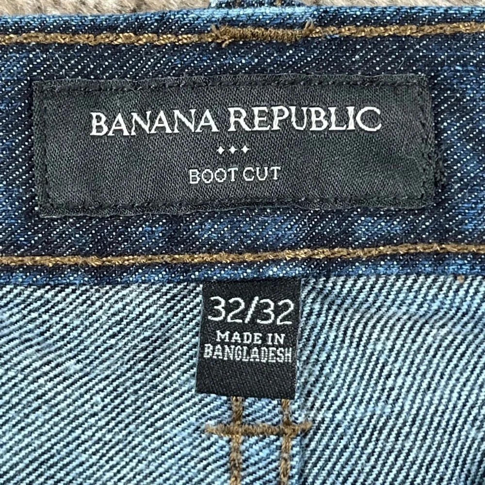 Banana Republic keywords dark